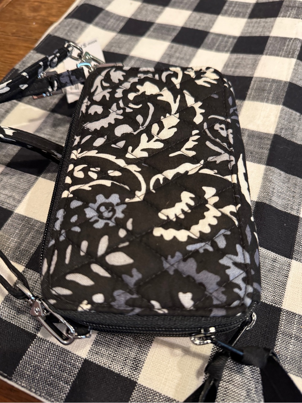 Vera Bradley Black & White Floral Quilted Crossbody Wristlet